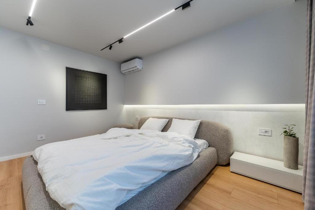 Central Epic Apartment-Self Check In Arad Zewnętrze zdjęcie